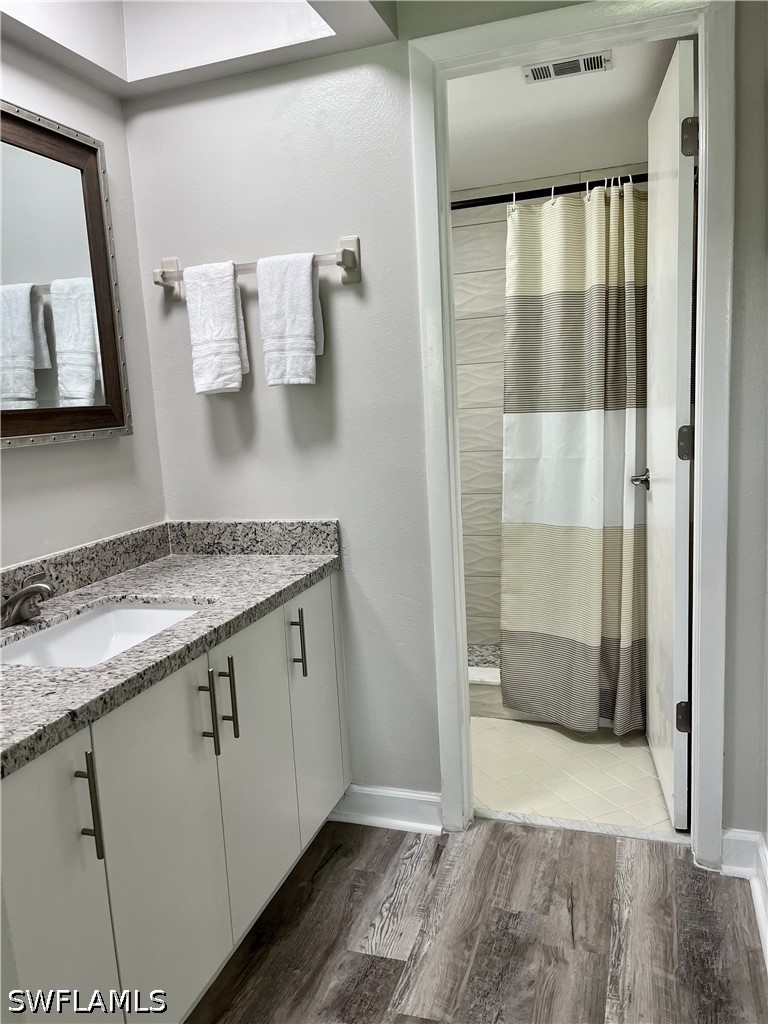 190 Palm Dr 1 Property Photo 8