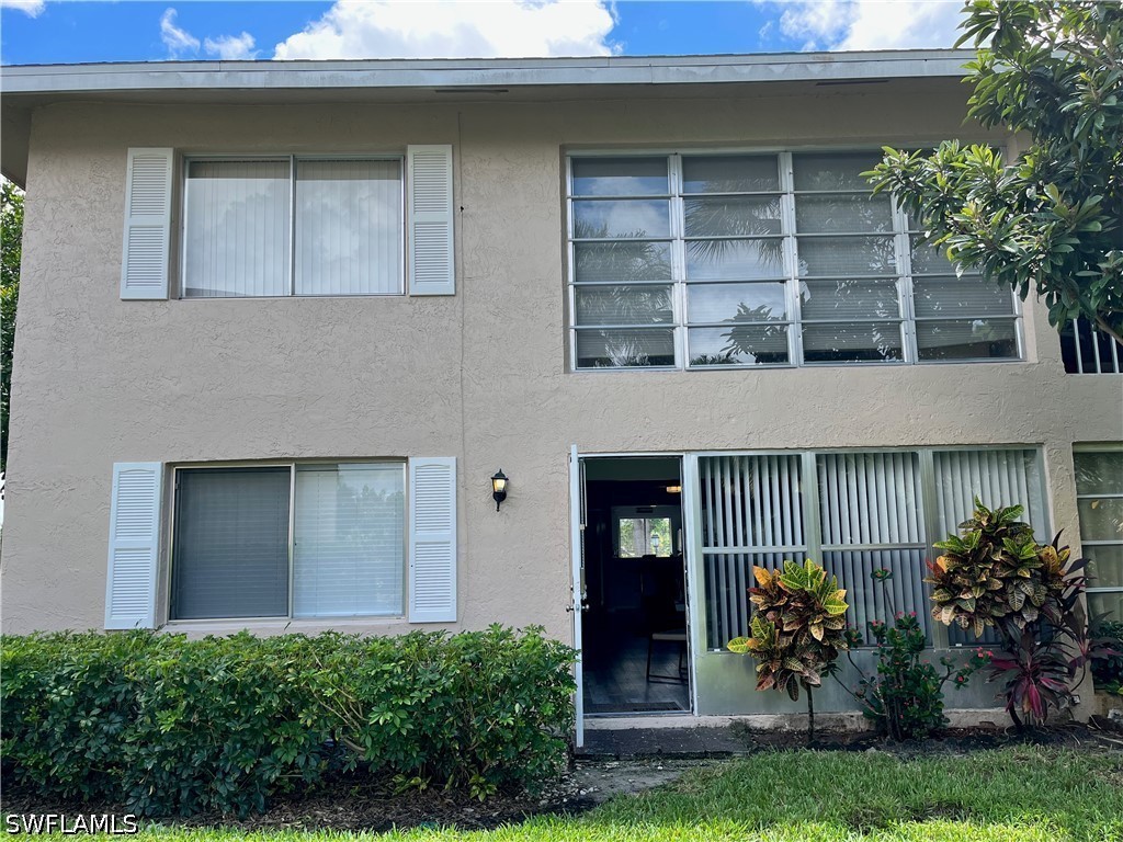 190 Palm Dr 1 Property Photo 16