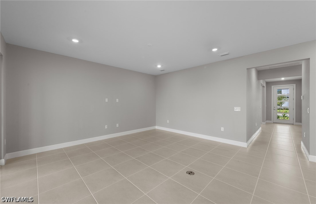 3579 Loyalty Loop Property Photo 14