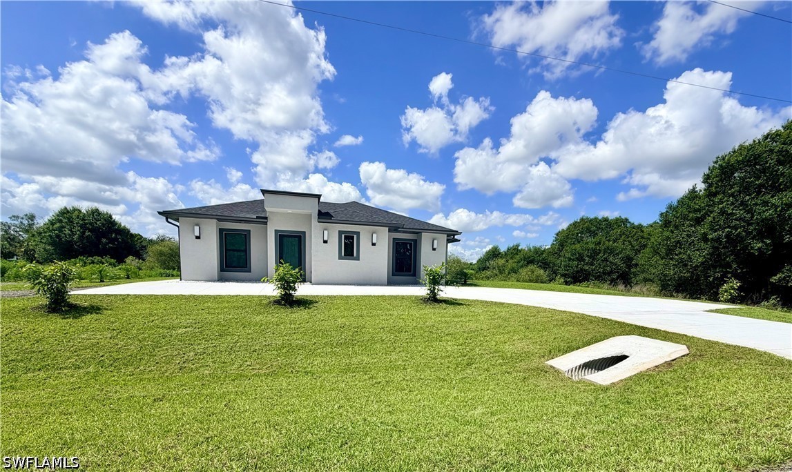 7655 7th PL Property Photo 1