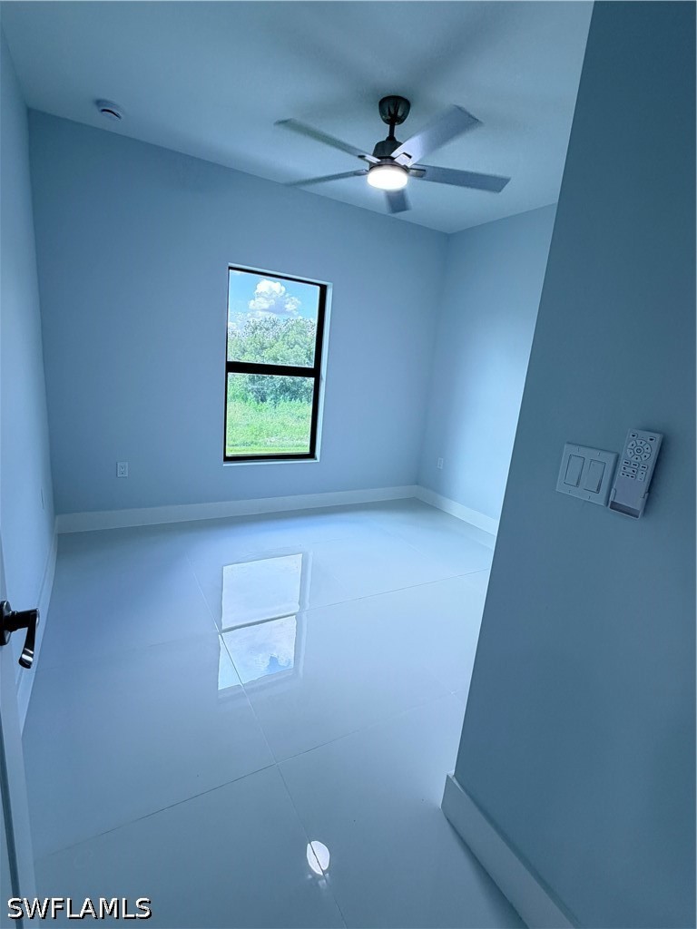 7655 7th Pl Property Photo 14