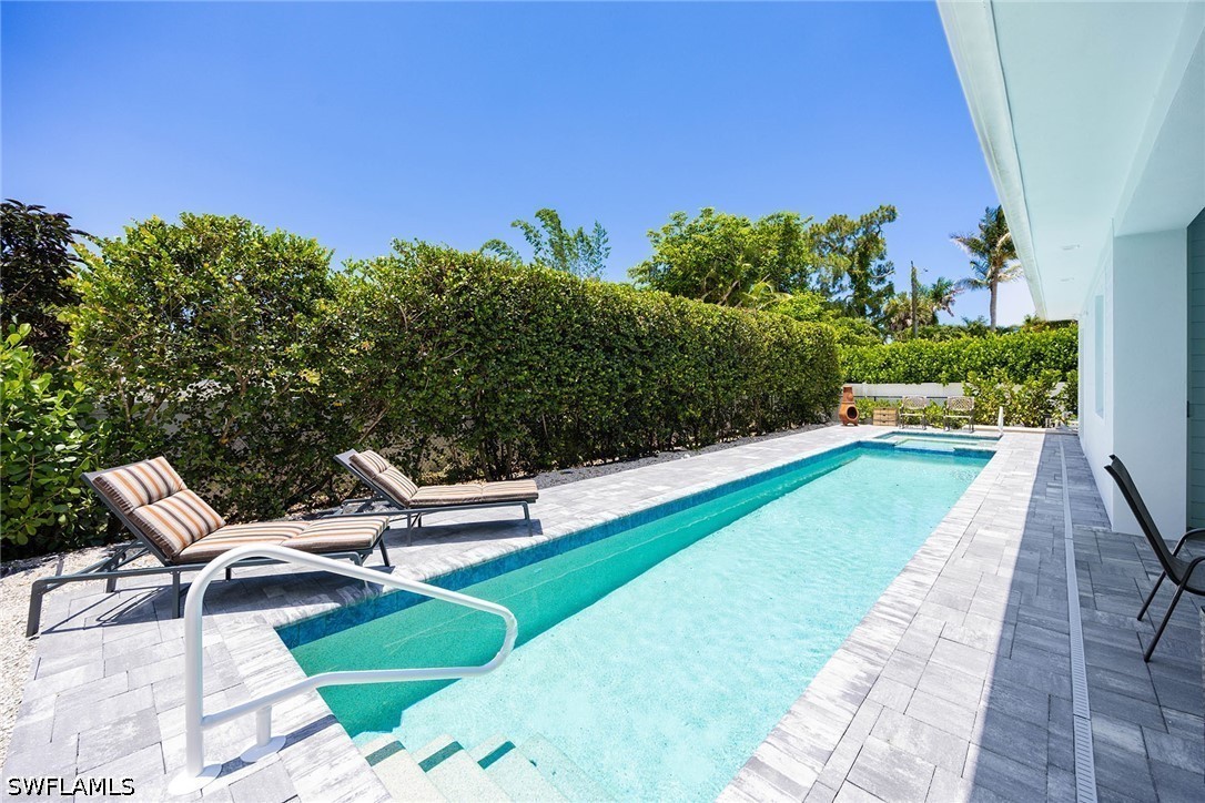 1232 Royal Palm Dr Property Photo 34