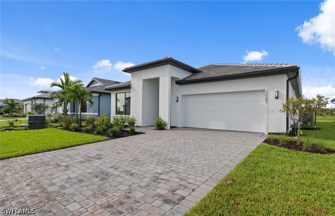 3587 Loyalty Loop Property Photo 4