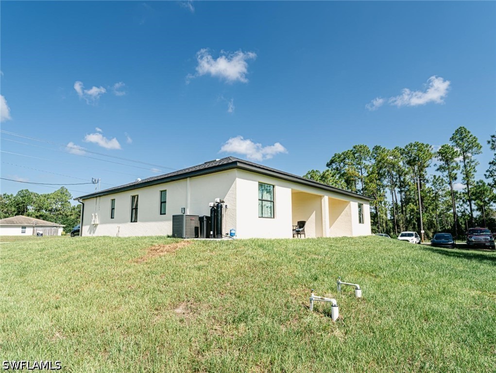 245 Pennfield St Property Photo 4
