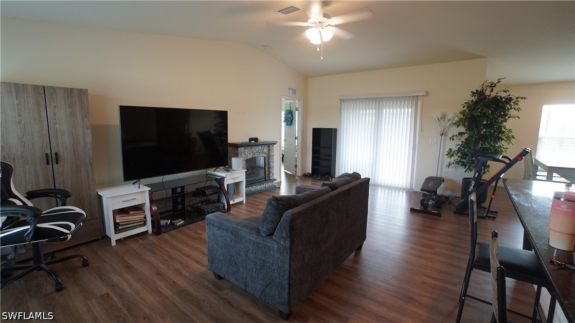 7012 Ramrod Cir Property Photo 3