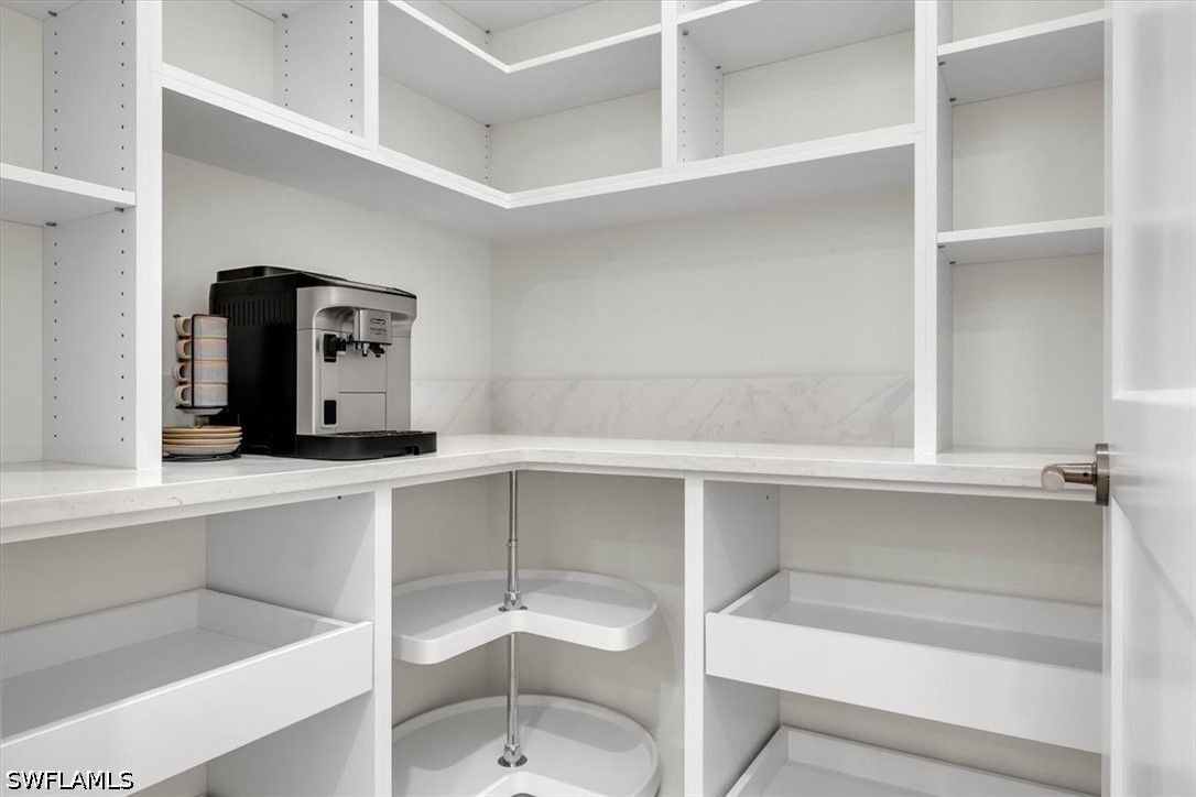 1009 29th Ave N Property Photo 18