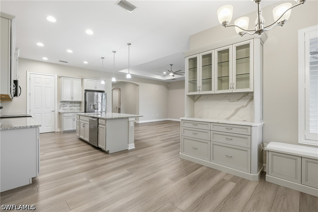10240 Avonleigh Dr Property Photo 17