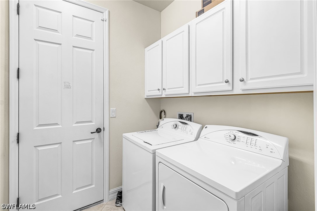 28554 Westmeath Ct Property Photo 9