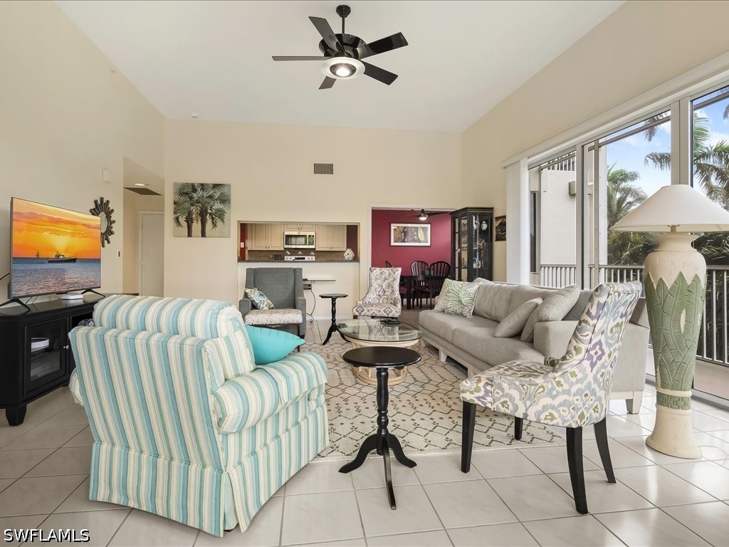 5550 Heron Point Dr 105 Property Photo 3