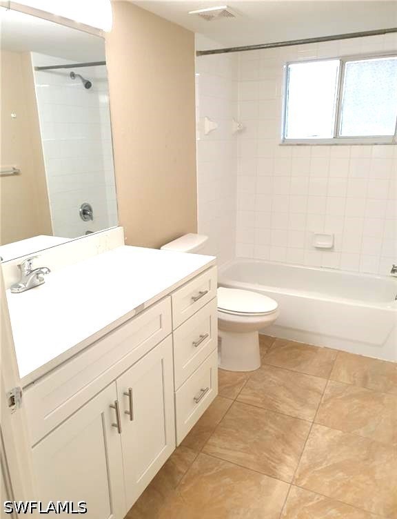 8298 Key Royal Ln 424 Property Photo 5