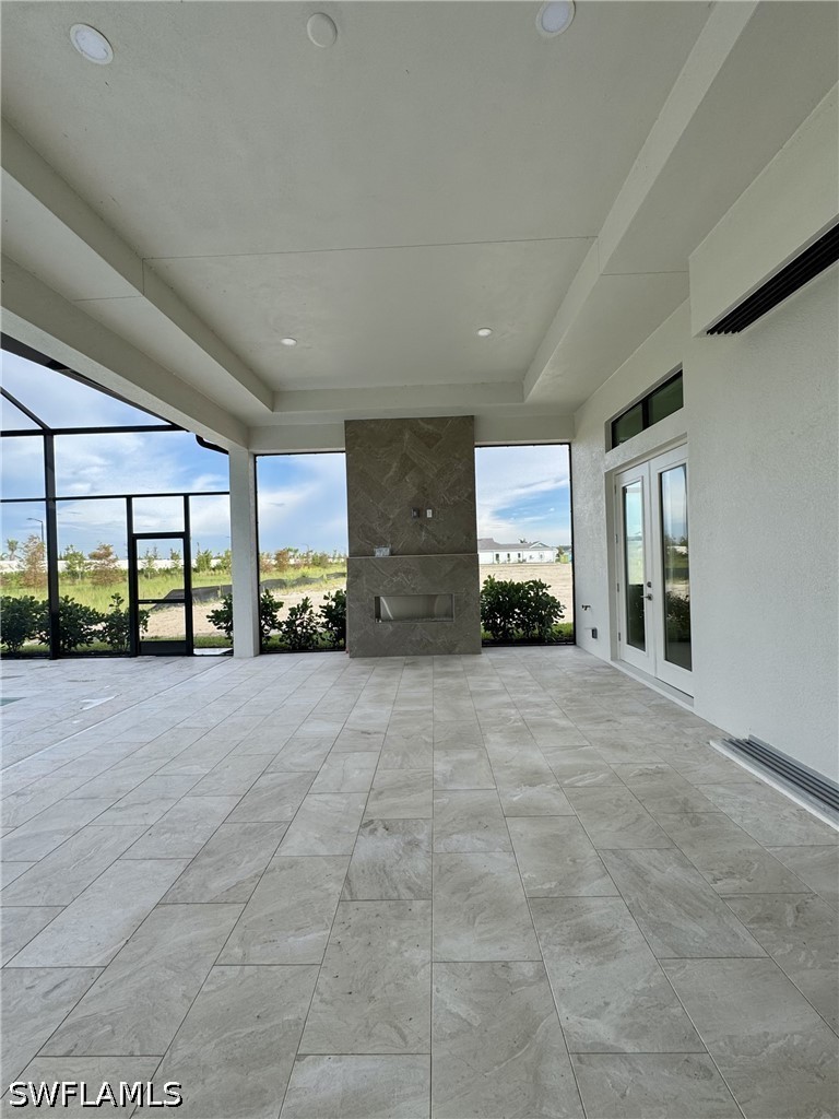 25546 Crystal Shore Dr Property Photo 3