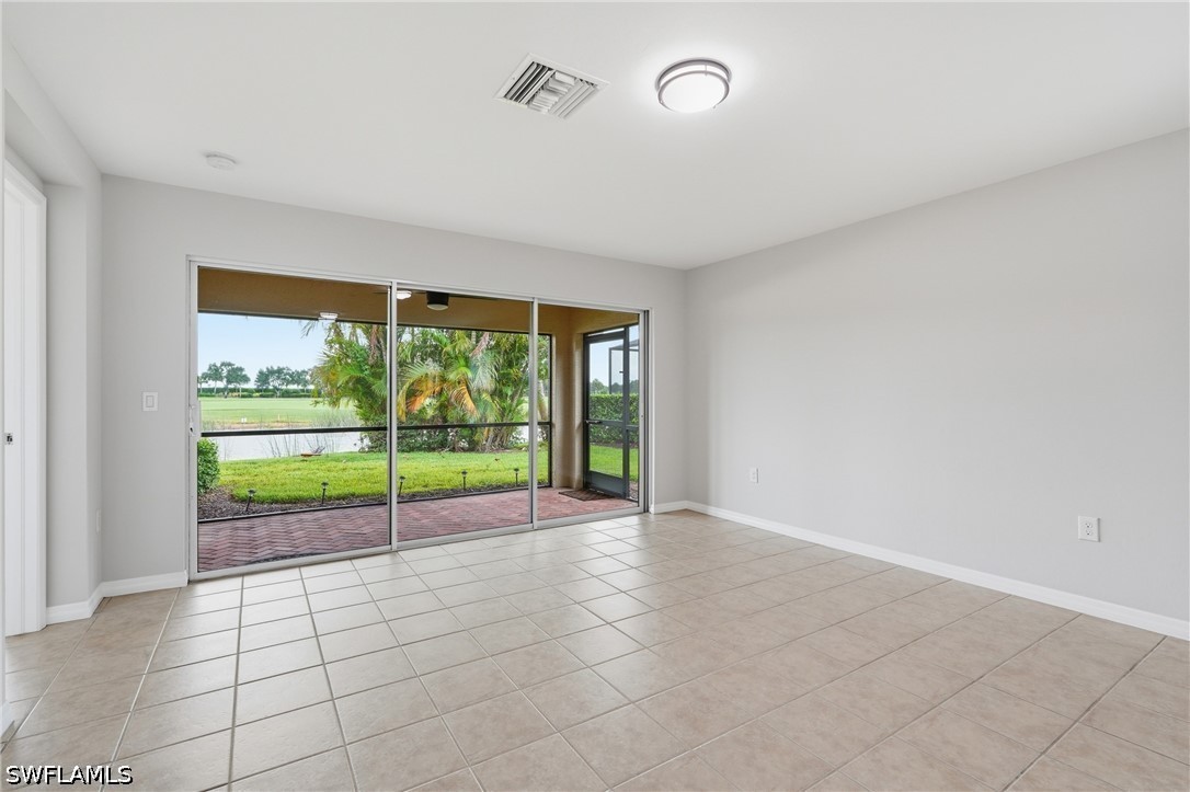5784 Declaration Ct Property Photo 10