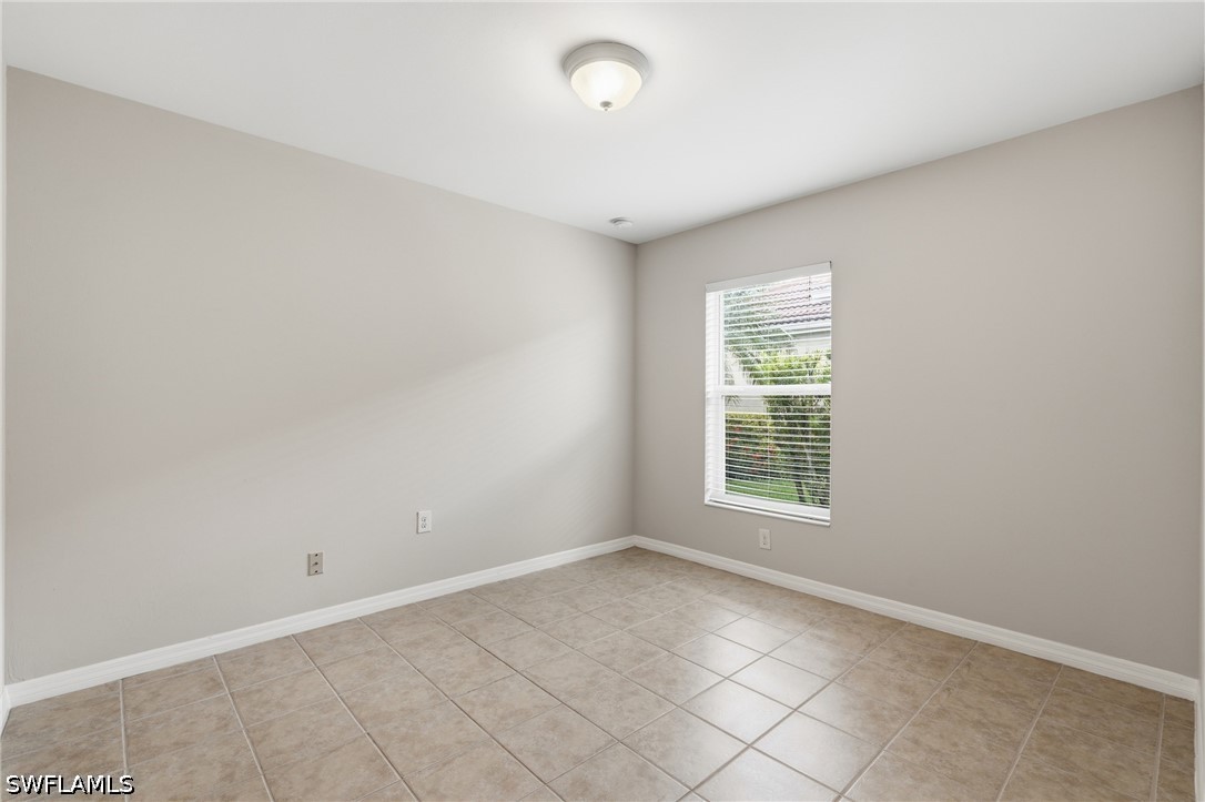 5784 Declaration Ct Property Photo 24
