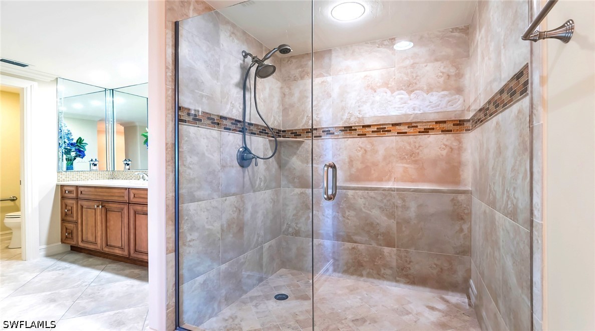 4031 Gulf Shore Blvd N 11-c Property Photo 5