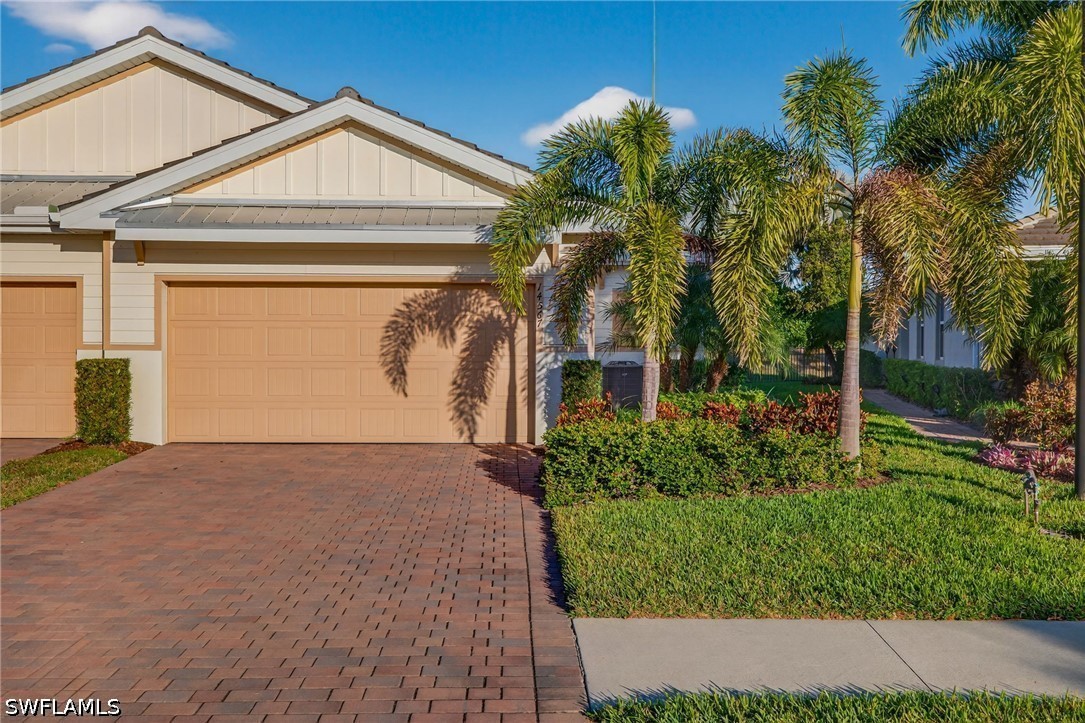 14567 Edgewater Cir Property Photo 1