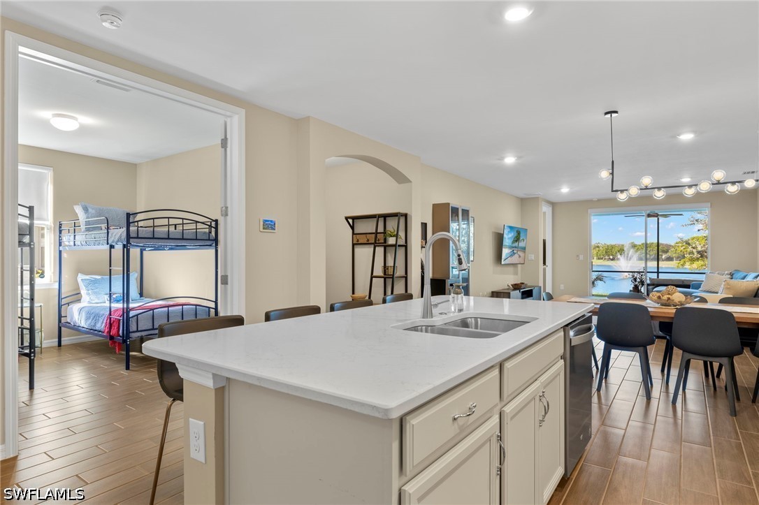 14644 Edgewater Cir Property Photo 5