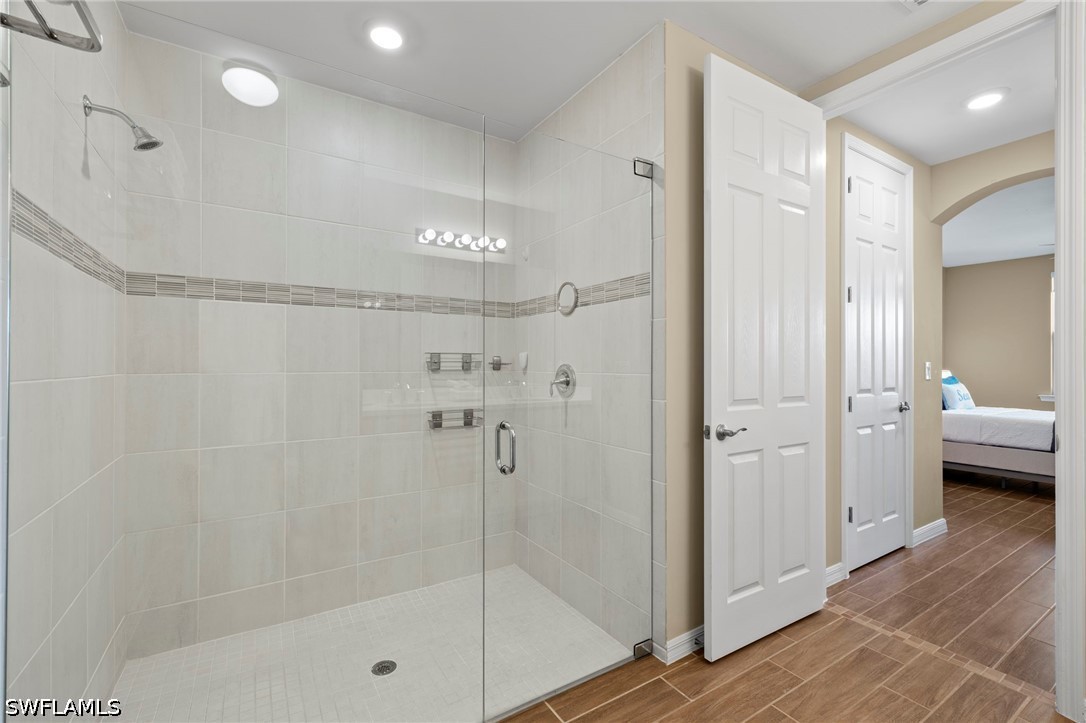 14644 Edgewater Cir Property Photo 17