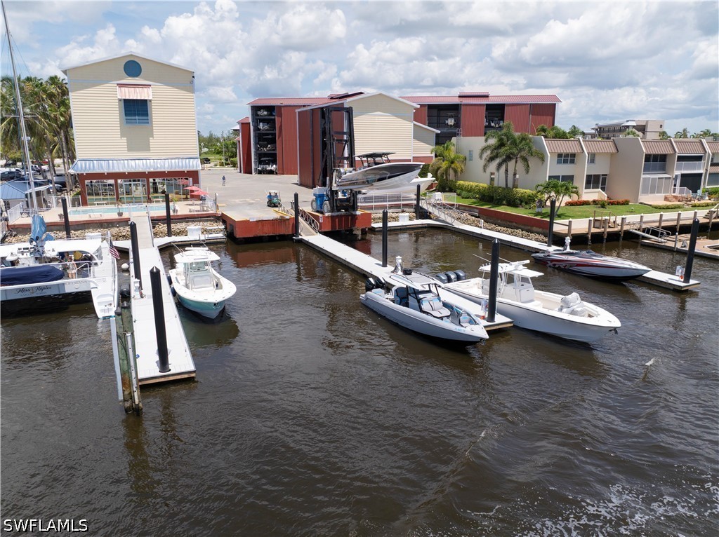 750 River Point A4-4 Dr Property Photo 2
