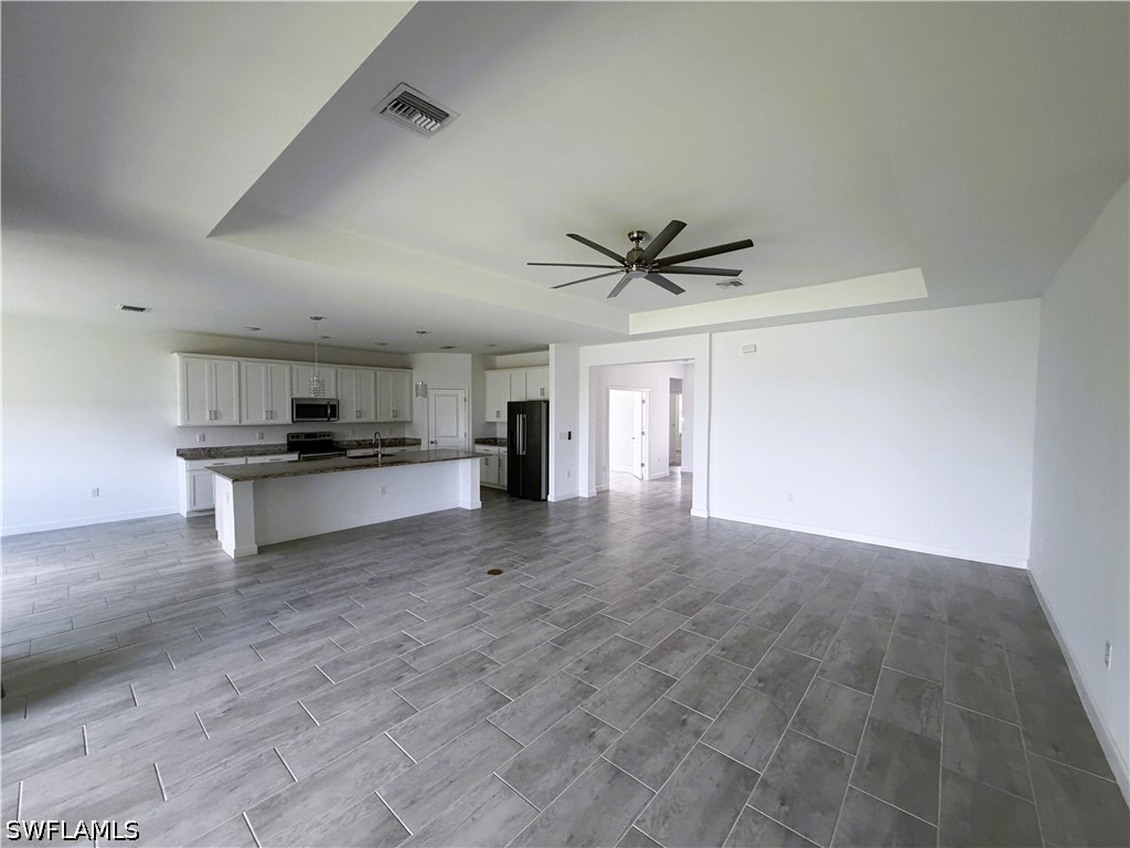 11465 Canopy Loop Property Photo 5
