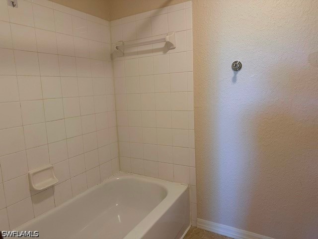 23660 Walden Center Dr 306 Property Photo 10
