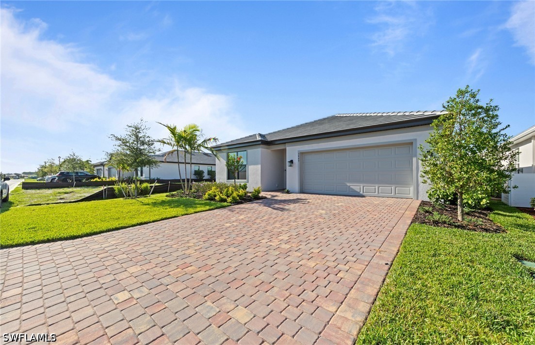 3849 Passion Vine Dr Property Photo 3