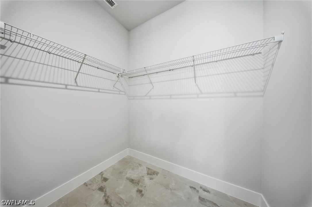2909/2911 Owen Ave S Property Photo 41