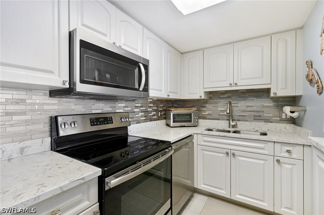 180 Seaview Ct 911 Property Photo 10