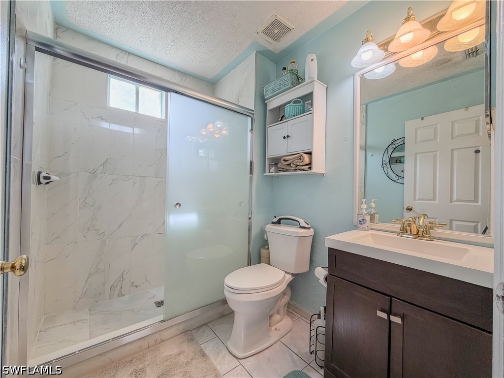 4000 Outer Dr Property Photo 21