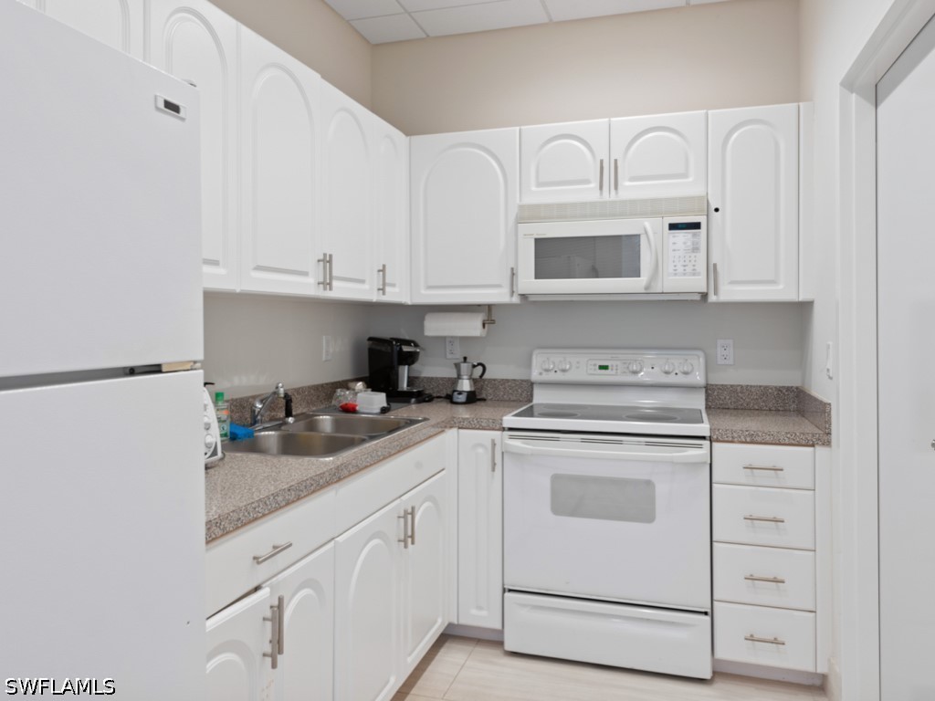 180 Seaview Ct 504 Property Photo 21
