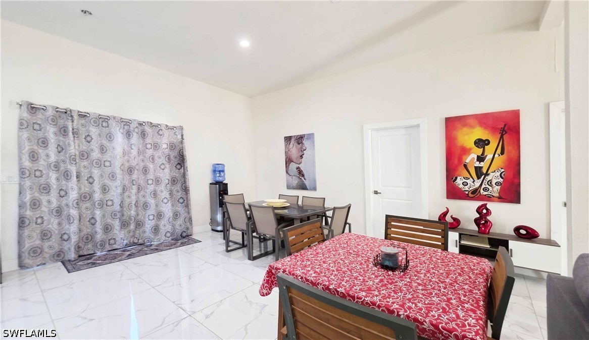 527 Perimeter Property Photo 15