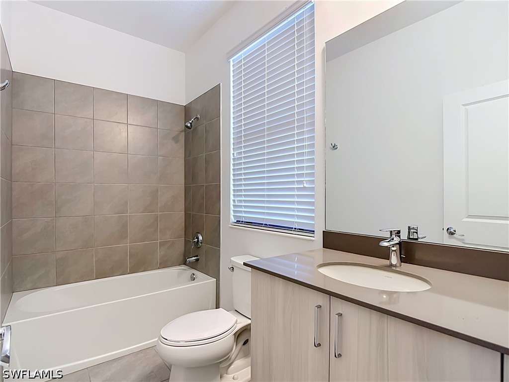 5669 Cerva Ln Property Photo 8