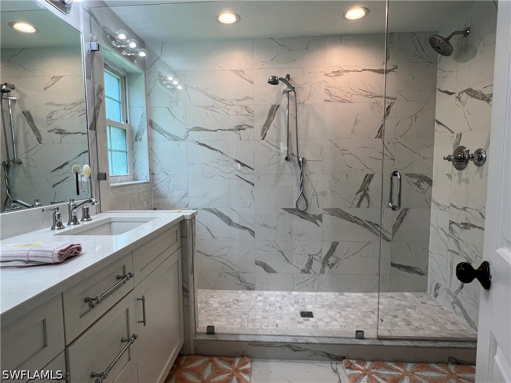 5897 Chanteclair Dr 314a Property Photo 19