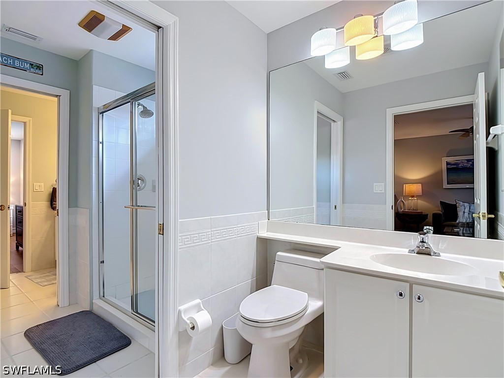 226024741 Property Photo 25