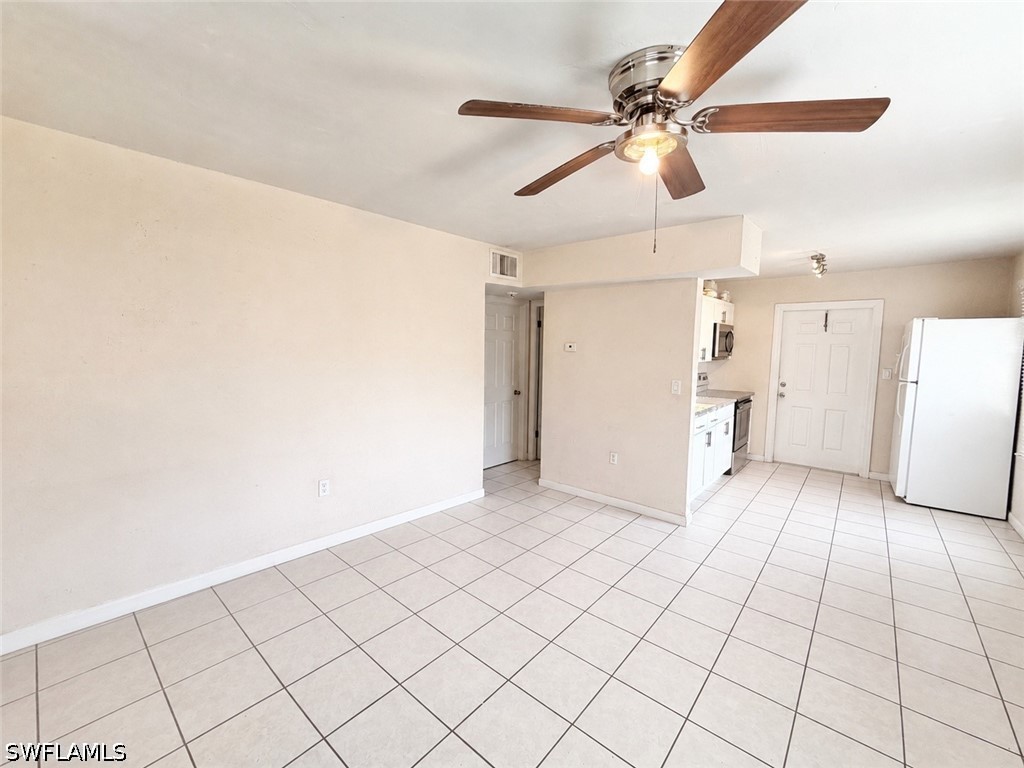 2485 Bayside St Property Photo 4