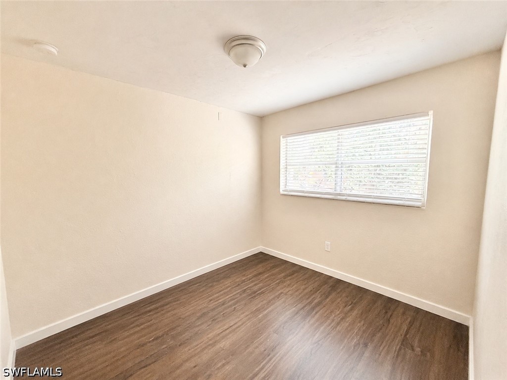 2485 Bayside St Property Photo 9