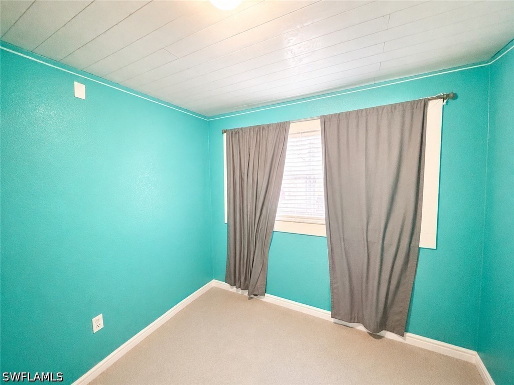 2485 Bayside St Property Photo 18