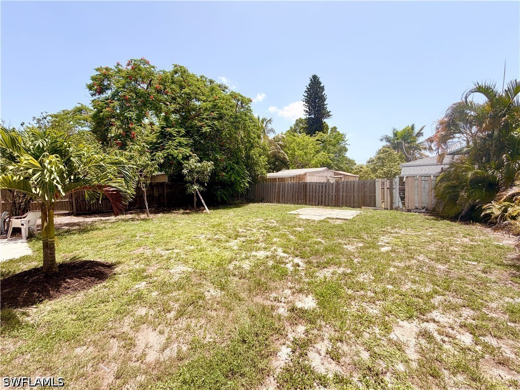 2485 Bayside St Property Photo 21