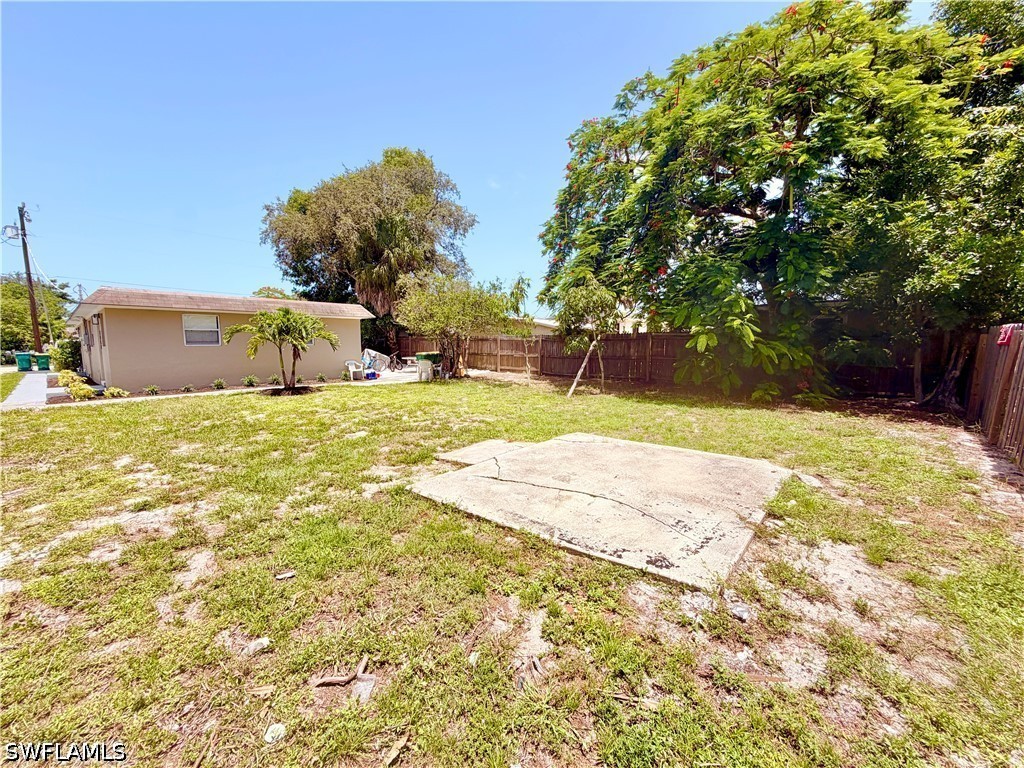 2485 Bayside St Property Photo 23