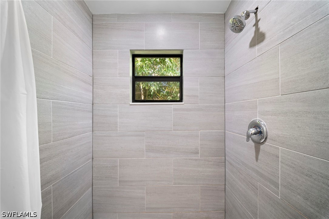 3260 Woodside Ave Property Photo 15