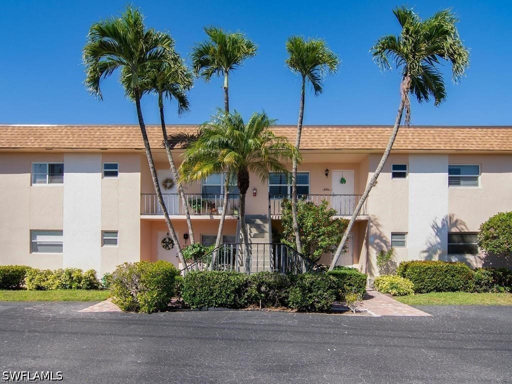 609 Palm View DR 10