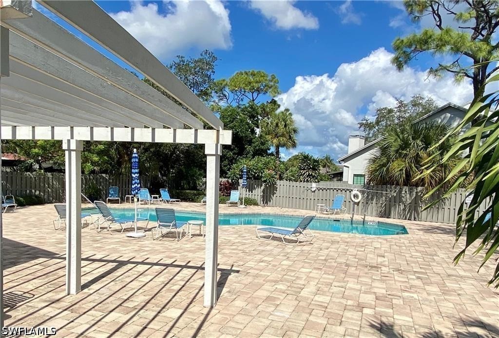 823 Meadowland Dr D Property Photo 18