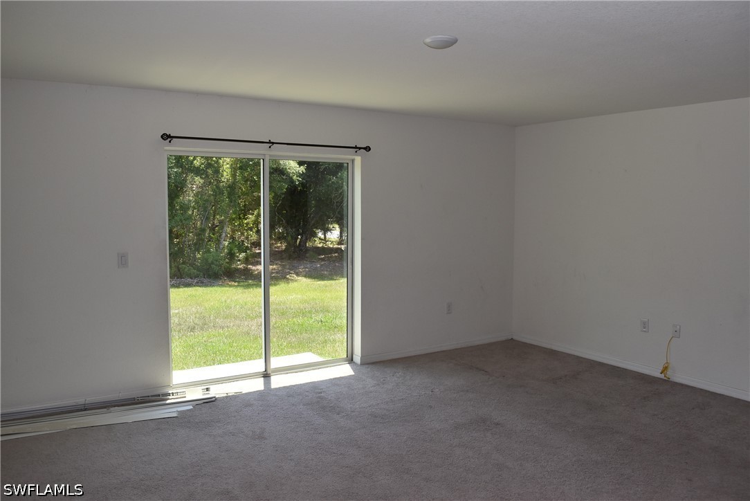 4795 Lacoco St Property Photo 4
