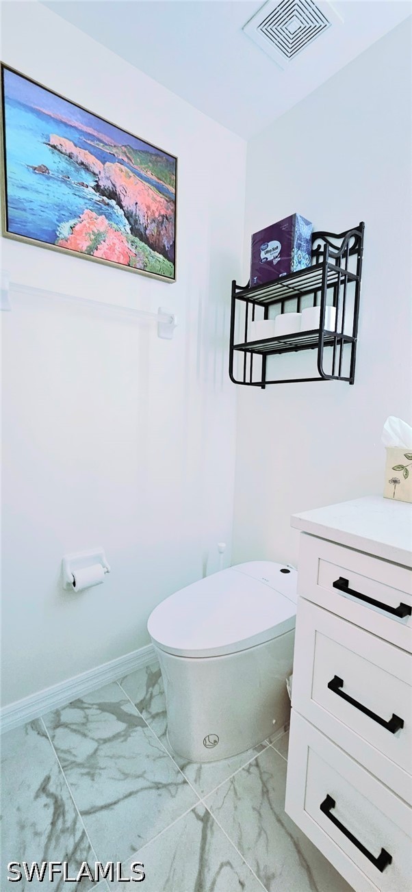 16615 Lake Circle Dr 427 Property Photo 4