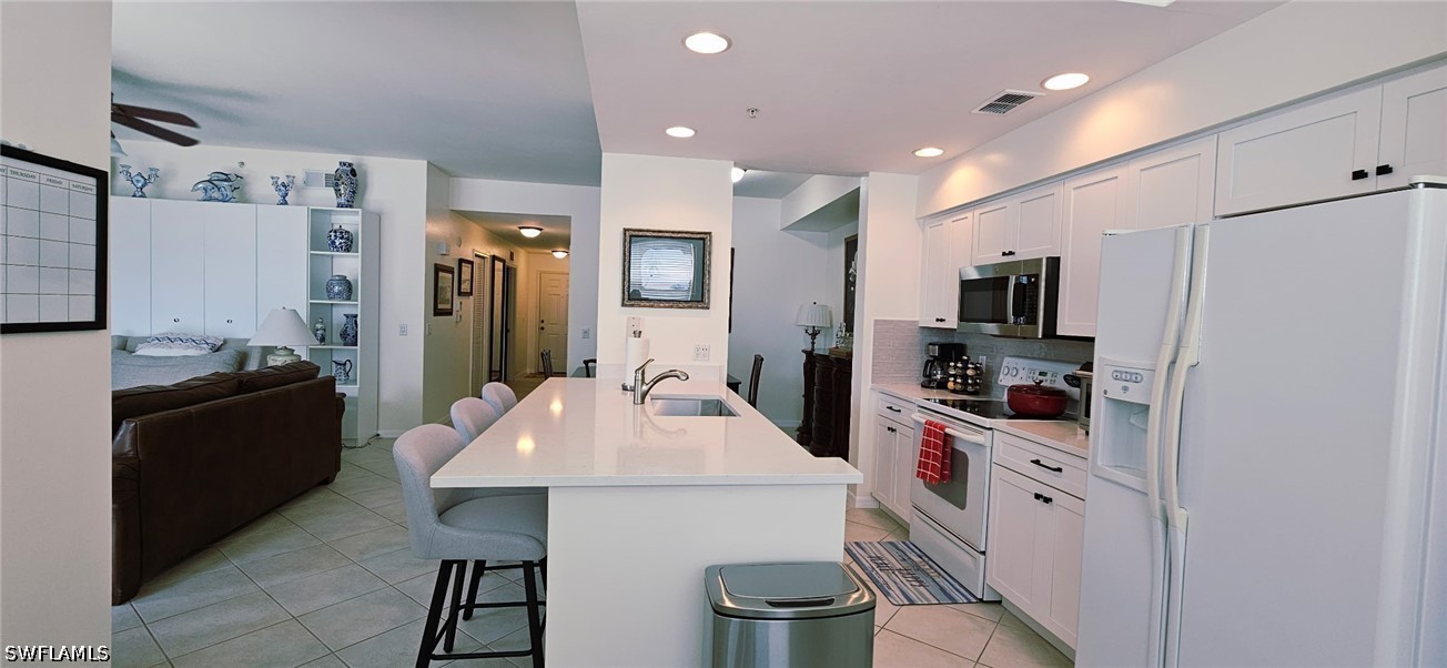 16615 Lake Circle Dr 427 Property Photo 14