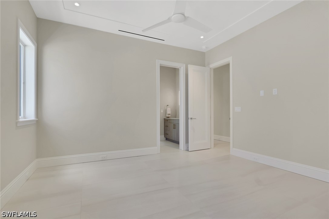 211 1st St Property Photo 24