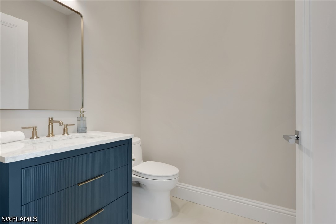 211 1st St Property Photo 30