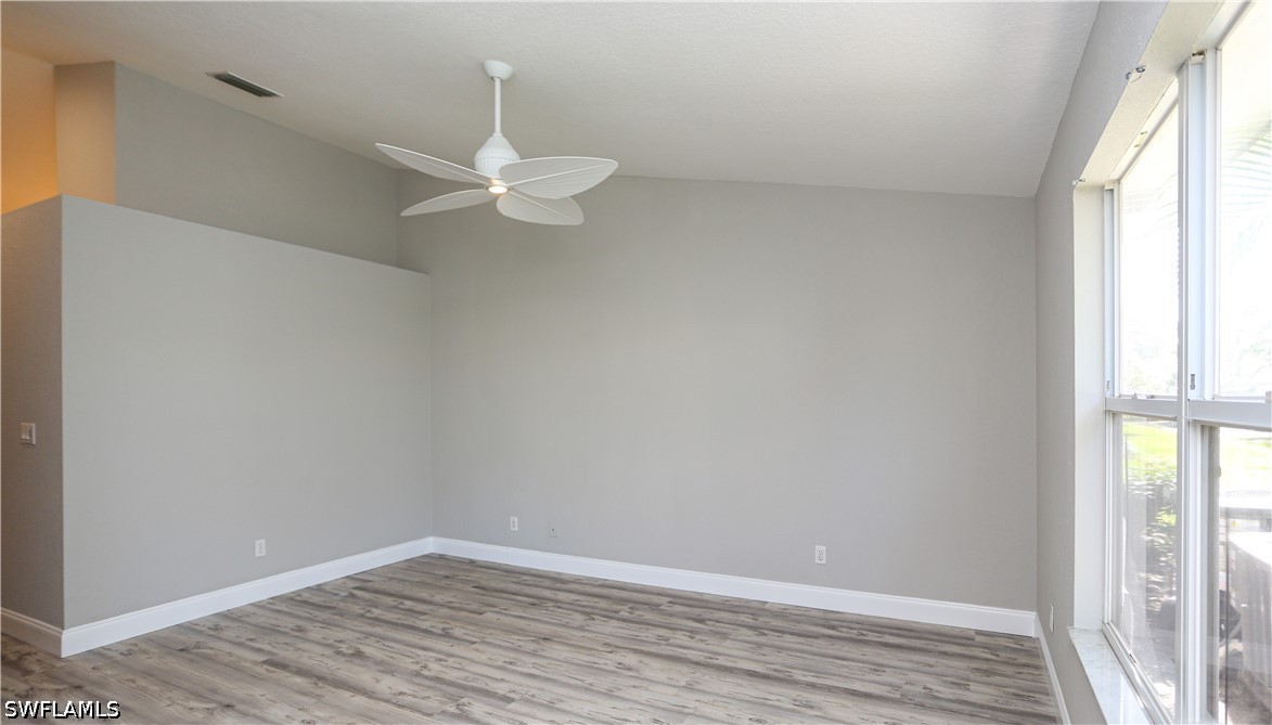 402 Emerald Bay Cir E7 Property Photo 21