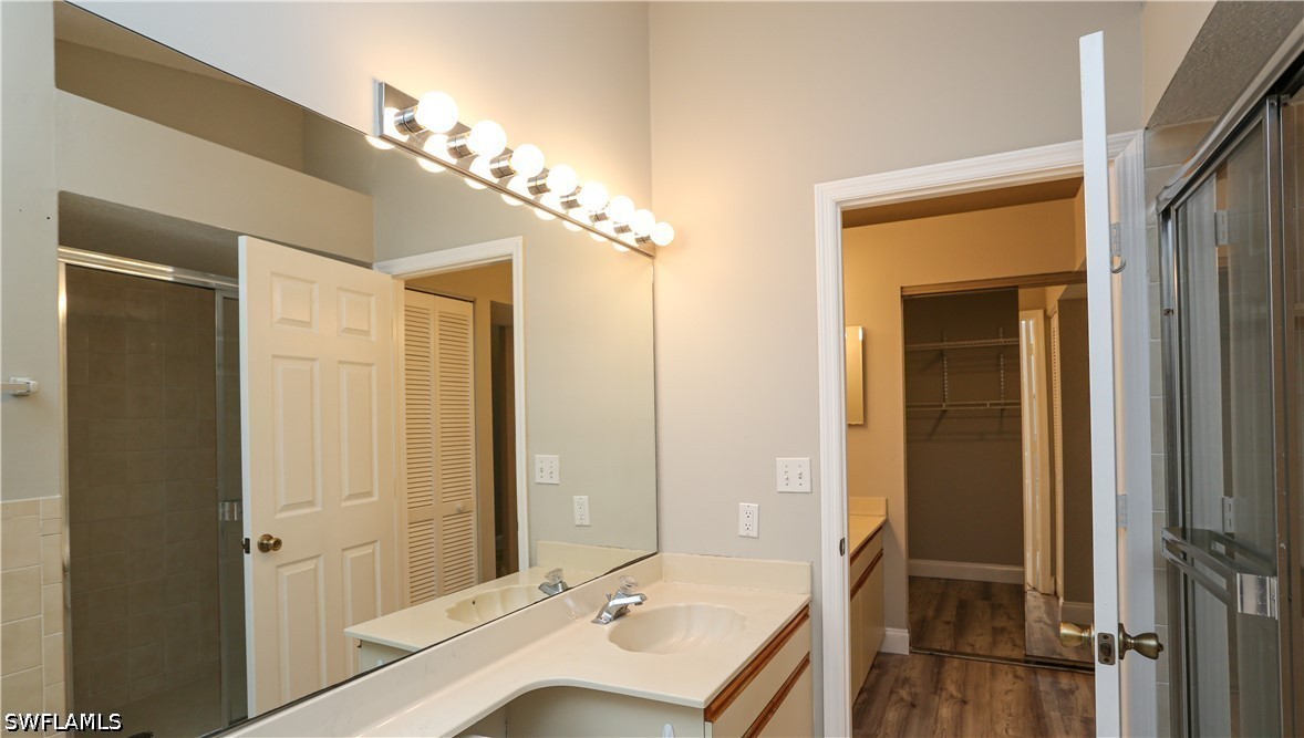 402 Emerald Bay Cir E7 Property Photo 25