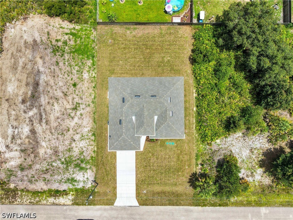 2714 63rd St W Property Photo 8