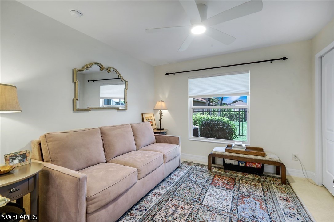 1654 Triangle Palm Ter Property Photo 11